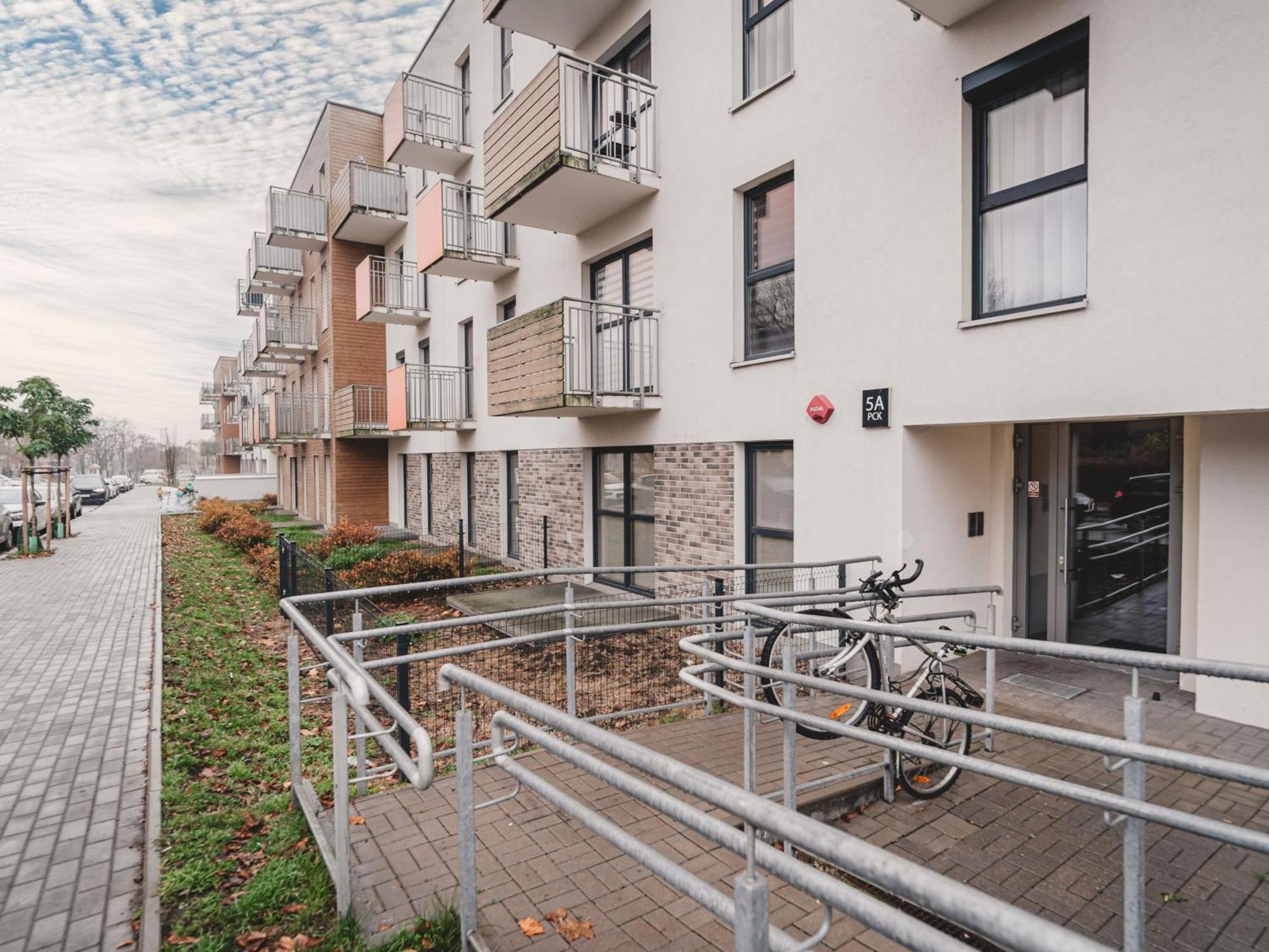 Zen Center Apartment - Free Parking Торунь Экстерьер фото